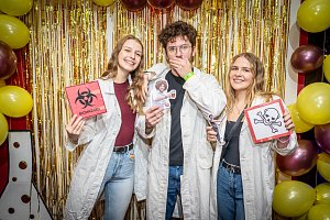 Pasování chemický spolek