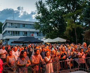 26436-Peky-44-ve-velke-velikosti
